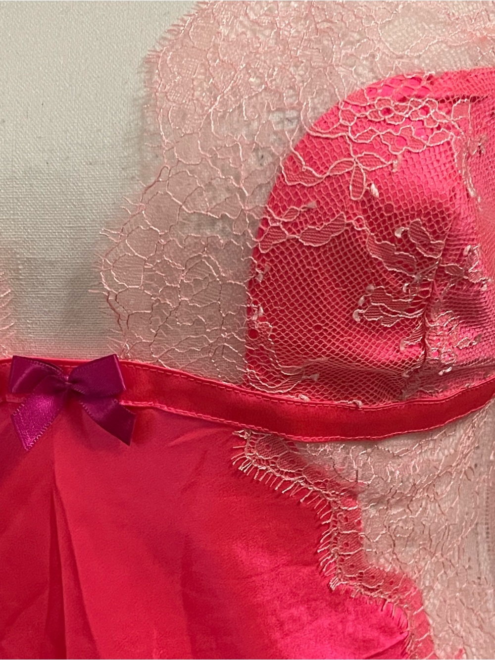 Victoria's Secret Fuchsia Pink & Pale Pink Lace Halter Chemise Lingerie NWOT - Picture 11 of 16